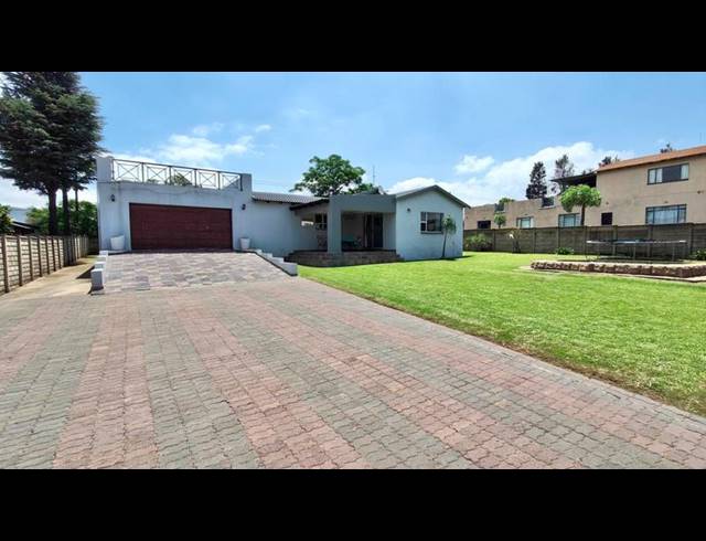 3 BEDROOM HOUSE FOR SALE IN VAAL MARINA